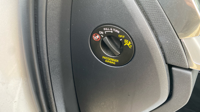 Volvo Xc90 2.0 T5 [250] Momentum Pro 5dr AWD Gtron Petrol Estate